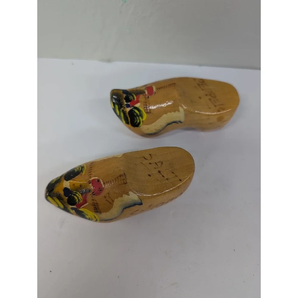 Vintage Holland Dutch Solvang Wooden Shoes Salt and Pepper‎ Shakers